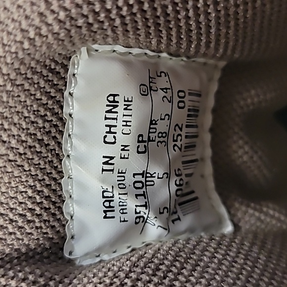 Nike ACG Rare Vintage90's Suede LaceUpHiking BootsOutdoor grape 7.5 sz like new! - Picture 2 of 11